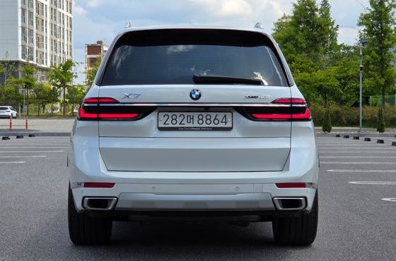 BMW X7 xDrive 40i Design Pure Excellence 6-Seater — пробег 11 635 км — фото 4 из 5