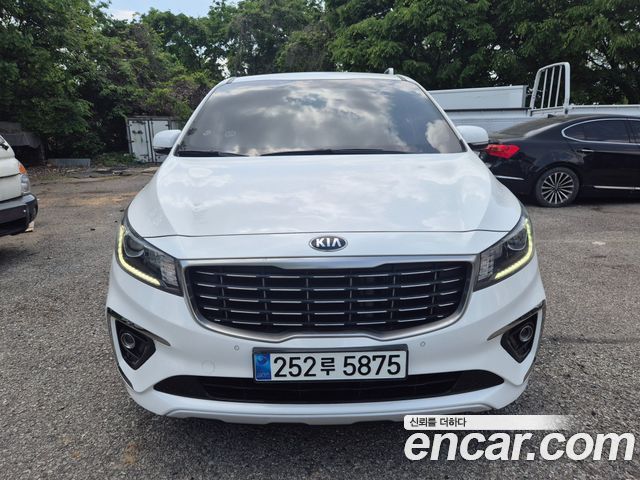 Kia Carnival из Кореи Encar