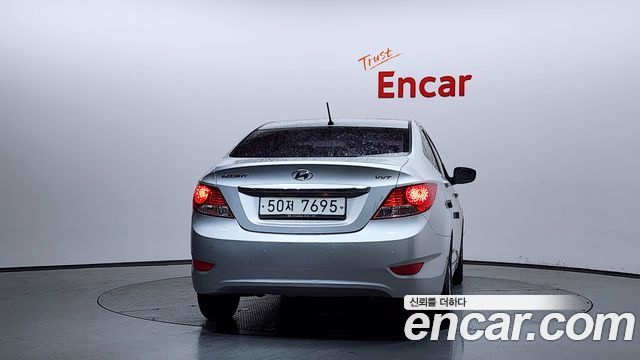 Hyundai Accent 1.4 VVT Premier — пробег 143 766 км — фото 4 из 5