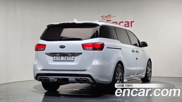 Kia Carnival 9-Seater Noblesse Special — пробег 202 170 км — фото 2 из 5
