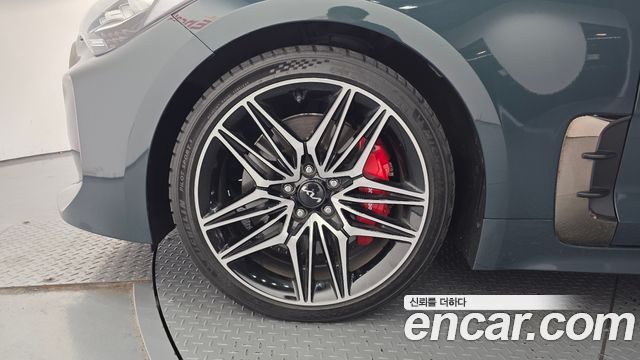 Kia Stinger из Кореи Encar