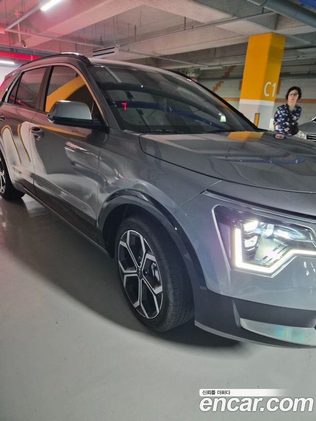 Kia Niro Trendy — пробег 2 500 км — фото 3 из 5