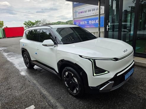 Kia EV5 Long Range 2WD Earth — пробег 1 200 км — фото 1 из 5