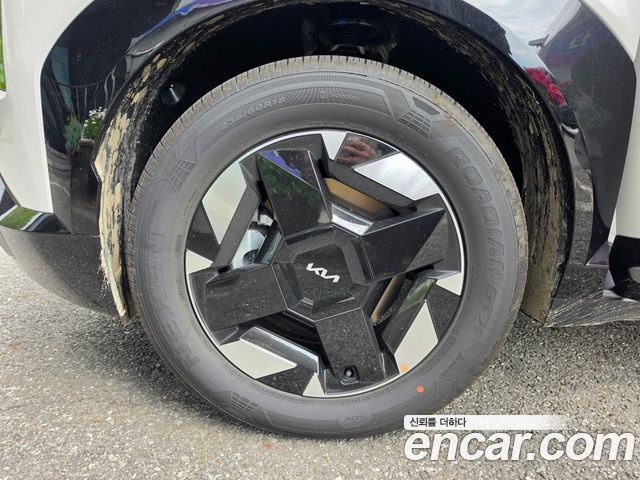 Kia EV5 Long Range 2WD Earth — пробег 1 200 км — фото 5 из 5