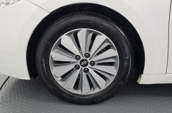 Hyundai Grandeur Premium — пробег 140 870 км — фото 5 из 5
