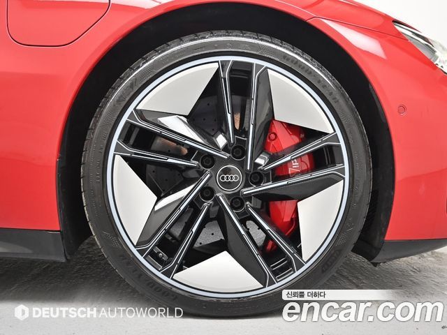 Audi RS e-tron GT из Кореи Encar