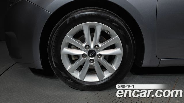Kia K3 из Кореи Encar