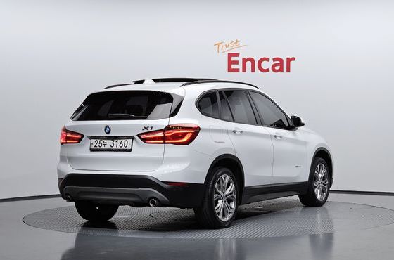 BMW X1 xDrive 20d Joy — пробег 86 976 км — фото 2 из 5