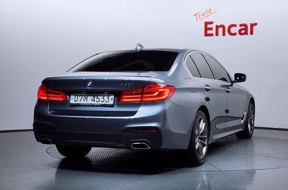 BMW 5-Series 530i xDrive M Sport Package Plus — пробег 153 025 км — фото 2 из 5