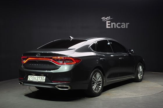 Hyundai Grandeur 2.4 Premium — пробег 35 706 км — фото 2 из 5