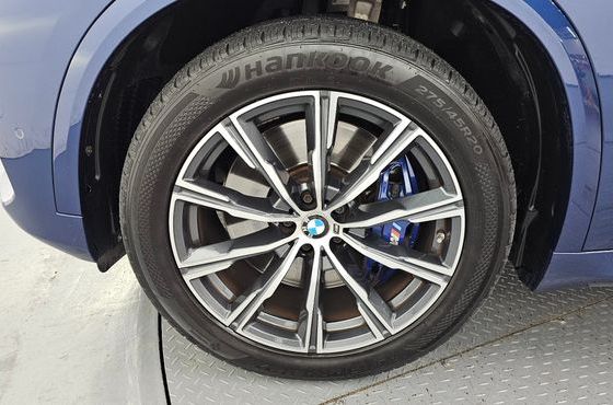 BMW X5 xDrive 30d M Sport — пробег 90 101 км — фото 5 из 5