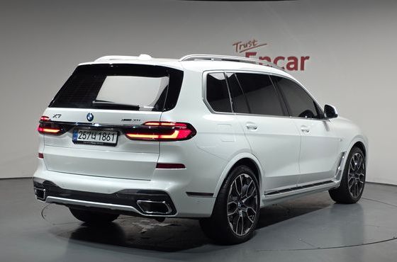 BMW X7 xDrive 40i M Sport 6STR — пробег 9 841 км — фото 2 из 5