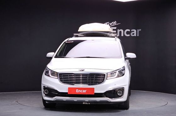 Kia Carnival 9-seater Prestige — пробег 56 160 км — фото 3 из 5