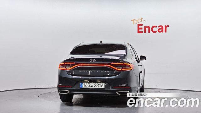 Hyundai Grandeur из Кореи Encar