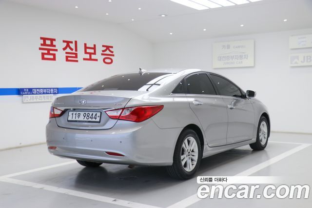 Hyundai Sonata Prime High-Deluxe — пробег 98 465 км — фото 4 из 5
