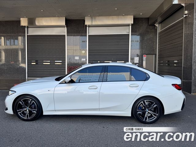 BMW 3-Series 320i M Sport — пробег 20 000 км — фото 4 из 5