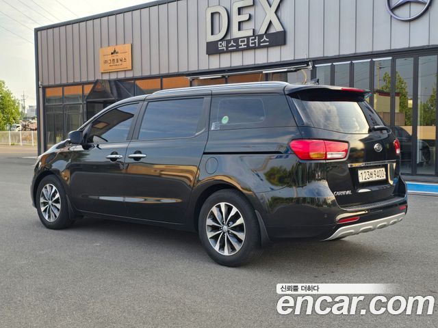 Kia Carnival из Кореи Encar