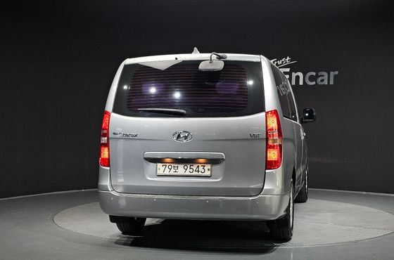 Hyundai Starex 12-Seater Wagon Smart — пробег 169 842 км — фото 4 из 5