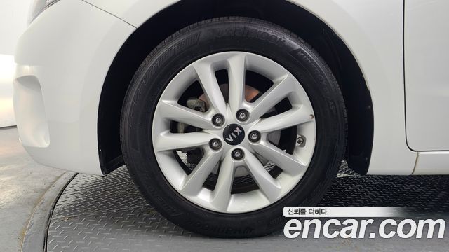 Kia K3 из Кореи Encar