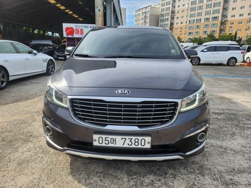 Kia Carnival 9-seater Prestige — пробег 313 455 км — фото 2 из 5