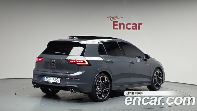 Volkswagen Golf 2.0 GTI — пробег 7 567 км — фото 2 из 5