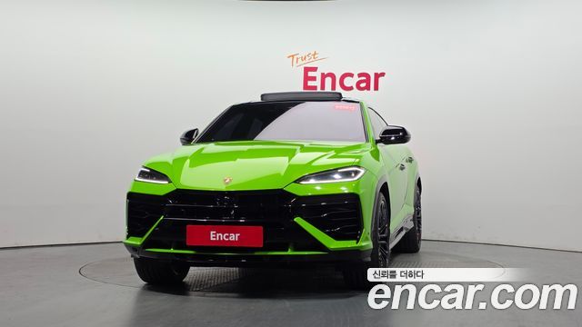 Lamborghini Urus из Кореи Encar