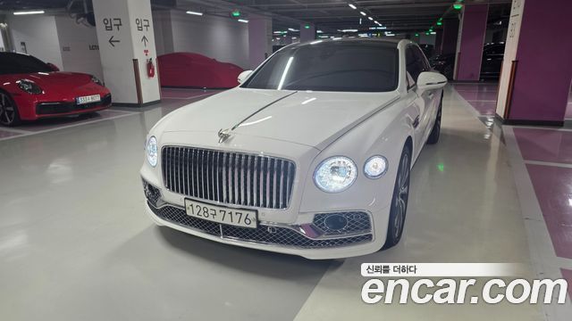 Bentley Flying Spur 4.0 — пробег 28 464 км — фото 2 из 5
