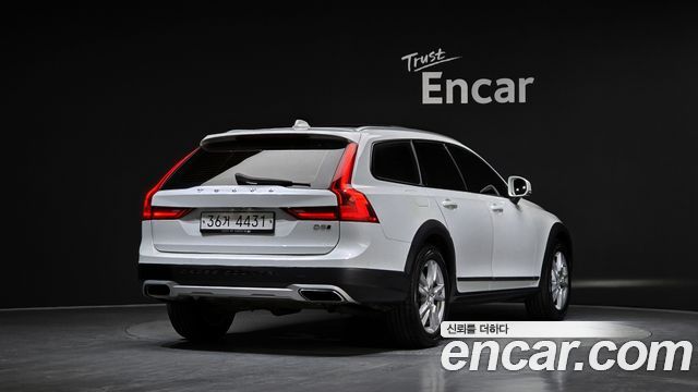 Volvo V90 D5 AWD — пробег 206 588 км — фото 2 из 5