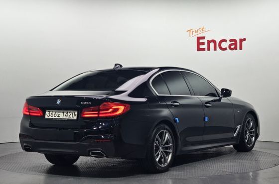 BMW 5-Series 530i M Sport Package Plus — пробег 83 409 км — фото 2 из 5