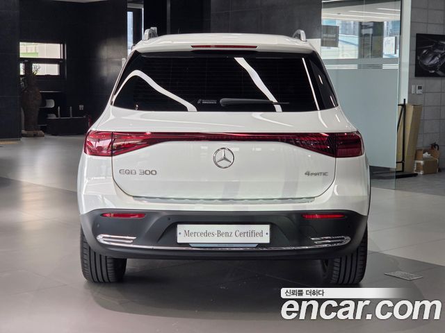Mercedes-Benz EQB из Кореи Encar