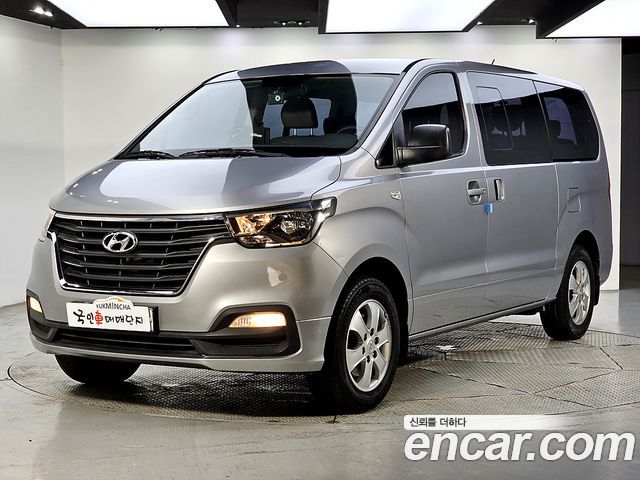 Hyundai Starex 4WD Wagon 12-Seater Smart — пробег 78 776 км — фото 1 из 5