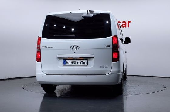 Hyundai Starex Van 5-Seater Smart — пробег 55 630 км — фото 4 из 5