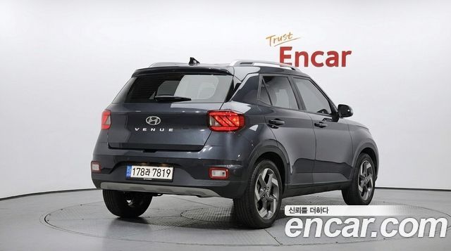 Hyundai Venue из Кореи Encar