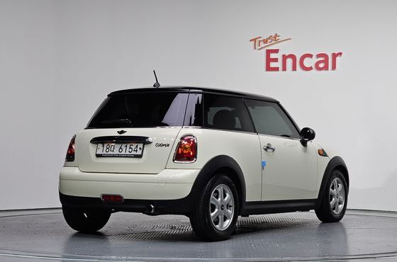 Mini Cooper SE — пробег 86 569 км — фото 2 из 5