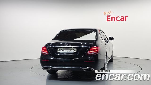Mercedes-Benz E-Class E200 Avantgarde — пробег 87 180 км — фото 4 из 5