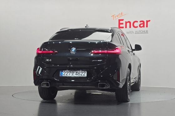 BMW X4 xDrive20i M Sport — пробег 23 964 км — фото 4 из 5