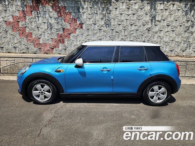 Mini Cooper 5Door Standard 3rd — пробег 148 835 км — фото 3 из 5
