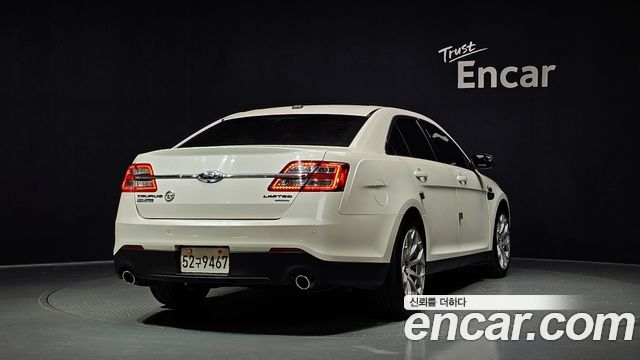 Ford Taurus 2.0 Limited EcoBoost 6th — пробег 132 801 км — фото 2 из 5
