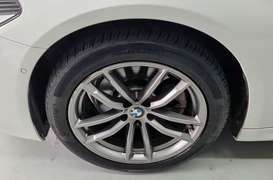 BMW 5-Series 520d xDrive M Sport Package Plus — пробег 91 214 км — фото 5 из 5