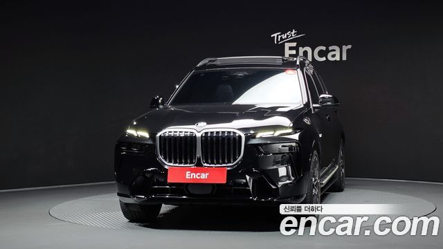 BMW X7 xDrive 40i M Sport 6STR — пробег 26 826 км — фото 3 из 5