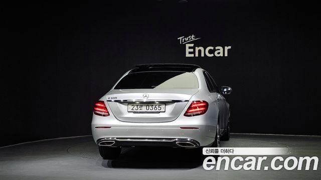 Mercedes-Benz E-Class из Кореи Encar
