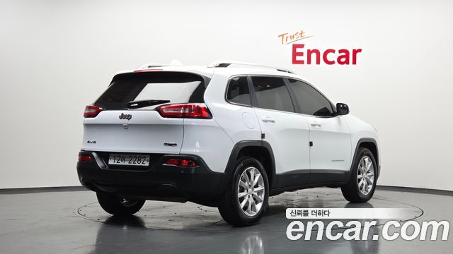 Jeep Cherokee 2.4 Longitude High AWD — пробег 160 390 км — фото 2 из 5
