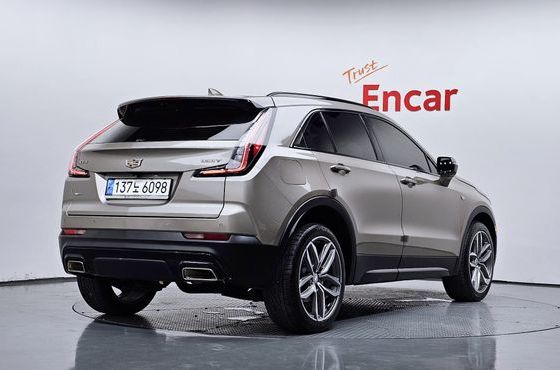 Cadillac XT4 2.0 Sport AWD — пробег 85 557 км — фото 2 из 5