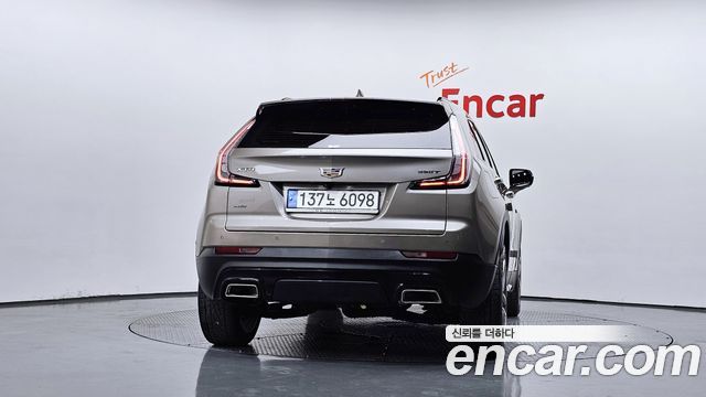 Cadillac XT4 из Кореи Encar