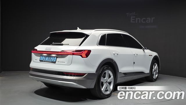 Audi e-tron из Кореи Encar