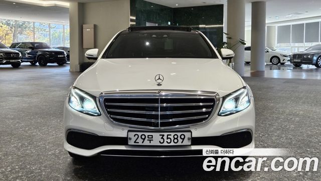Mercedes-Benz E-Class E400 4MATIC Exclusive — пробег 73 700 км — фото 3 из 5