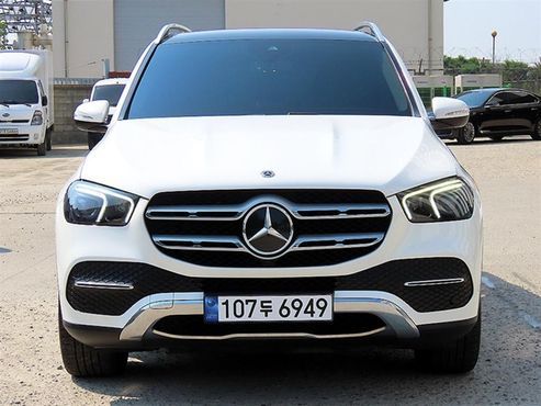 Mercedes-Benz GLE-Class GLE300d 4MATIC — пробег 90 246 км — фото 1 из 5