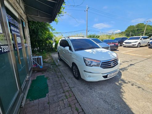 Ssangyong KORANDO 4WD Extreme 9-seater — пробег 160 000 км — фото 1 из 5