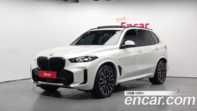 BMW X5 xDrive 50e M Sport — пробег 11 770 км — фото 1 из 5