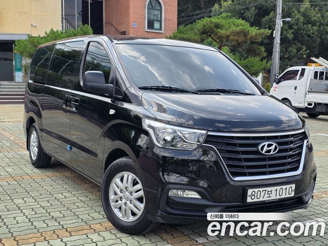 Hyundai Starex Van 3-Seater Smart — пробег 289 029 км — фото 1 из 5